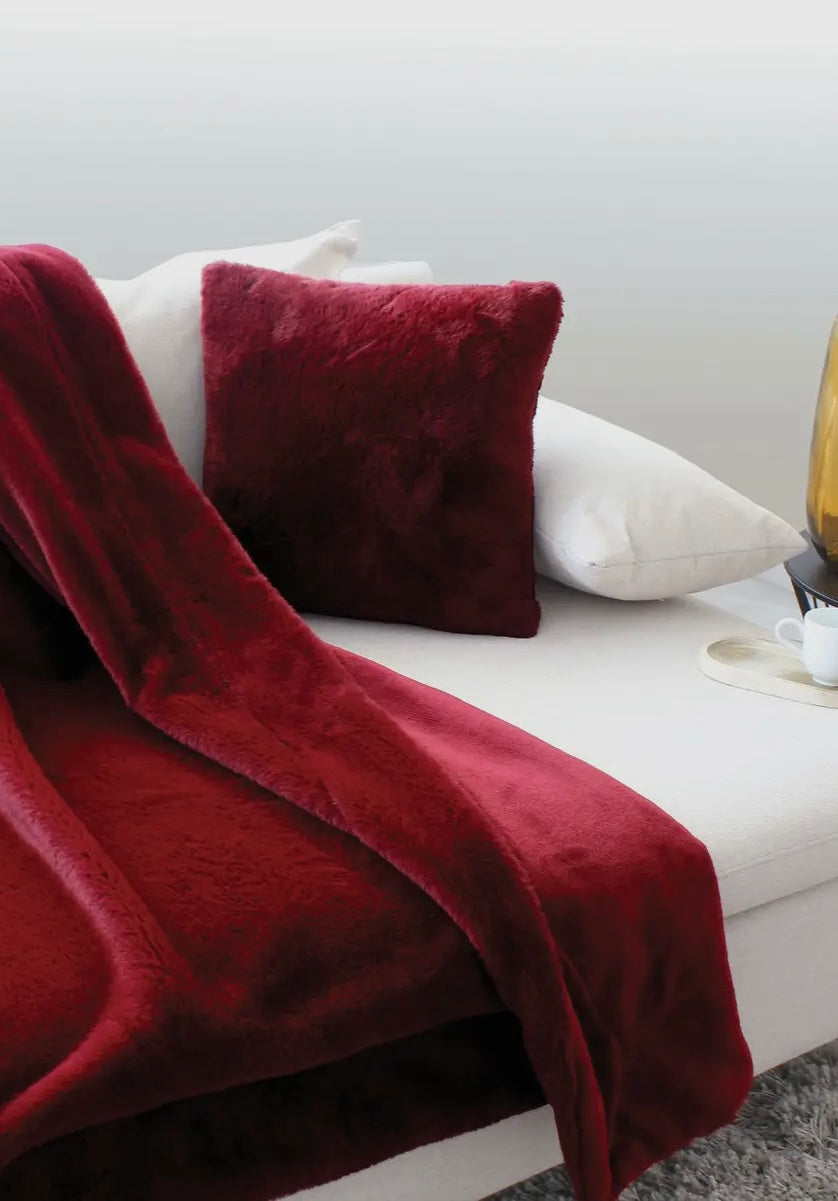 Coussin effet fausse fourrure - 40x40cm - PRÉCOMMANDE