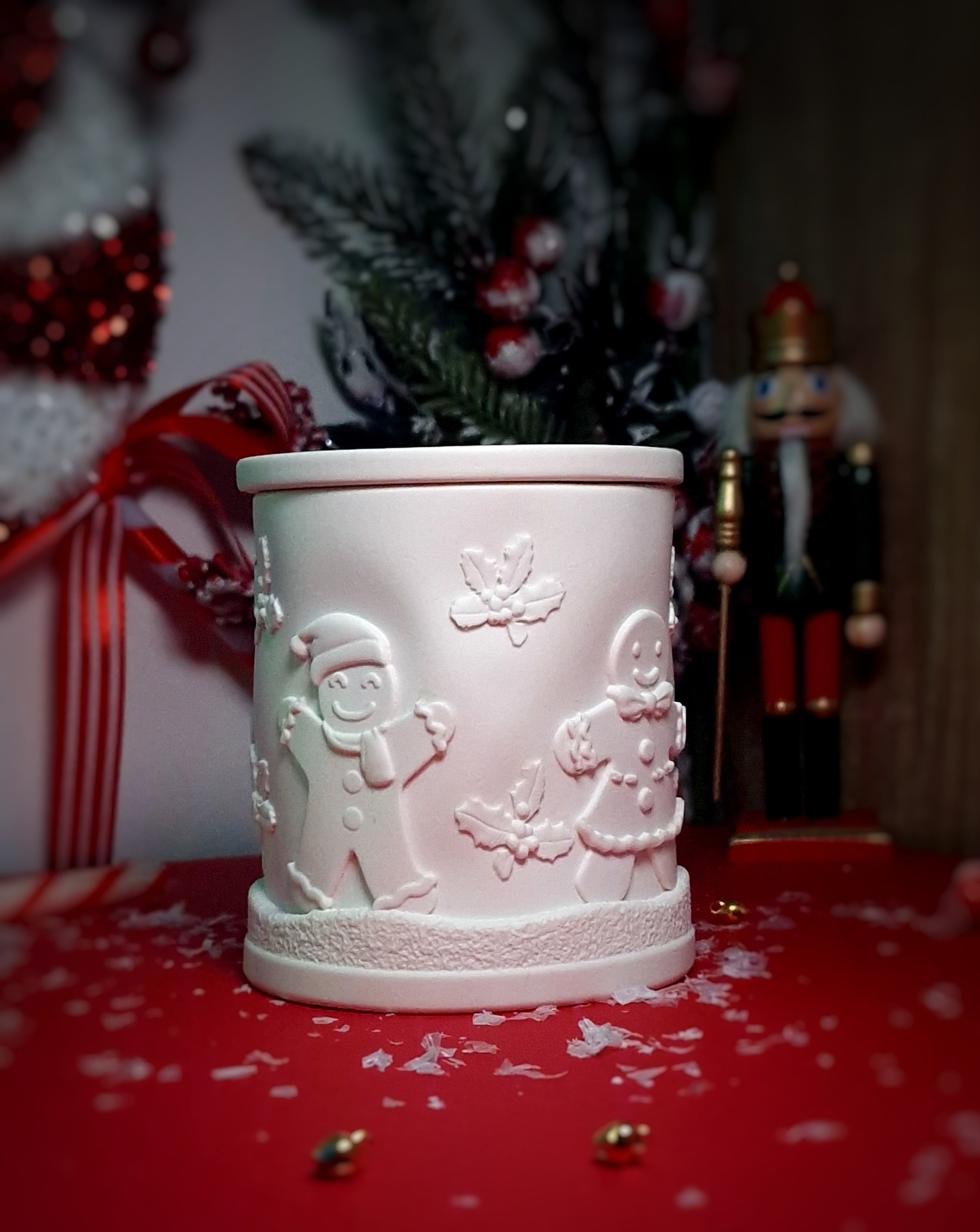 Bougie Pot Jesmonite Beige Rechargeable senteur Pain d'épice– Famille Pain d’Épices pour des Fêtes Gourmandes