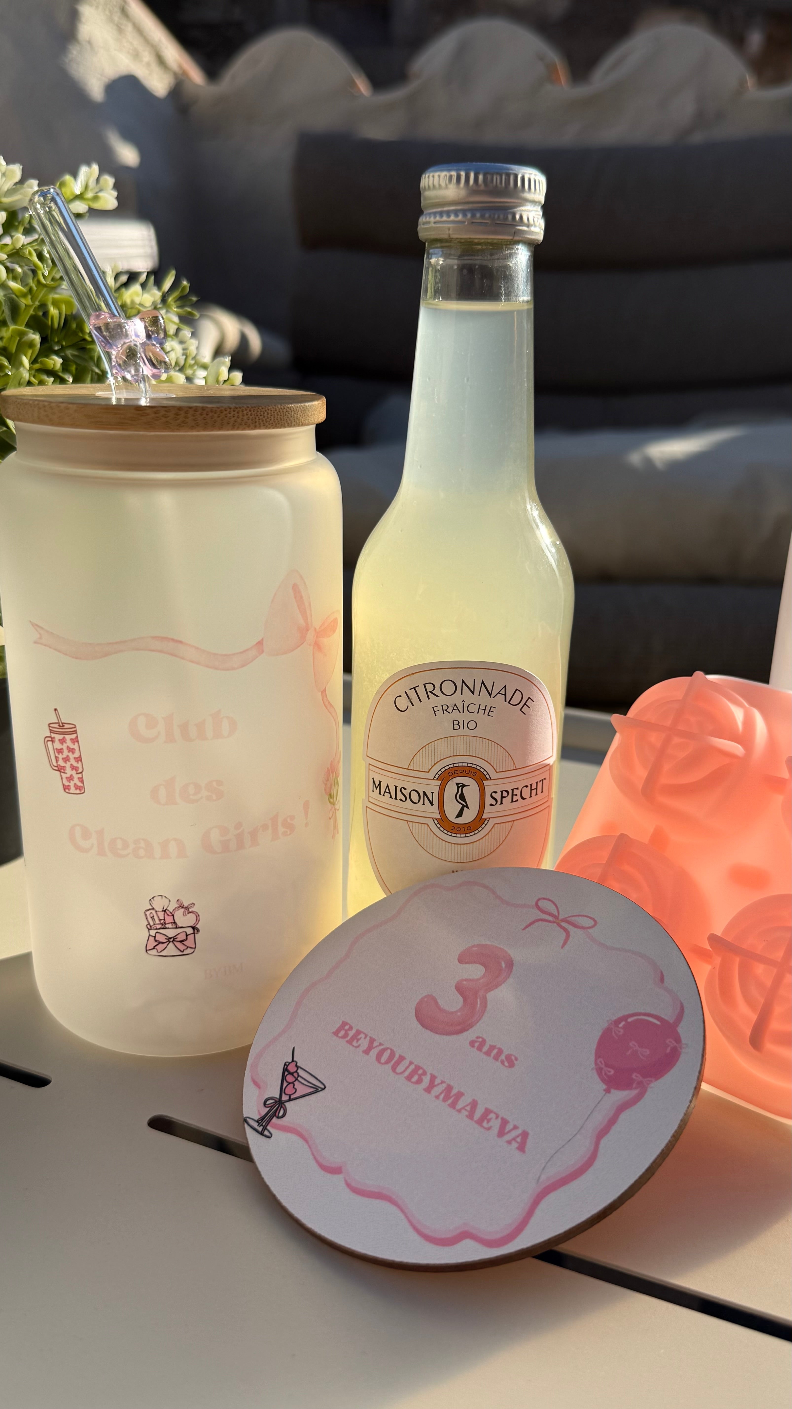 Box Verre couvercle " Club des Clean Girls " - Édition Spéciale Anniversaire – QUANTITÉ LIMITÉE - ÉDITION DOLCE VITA COLLECTION EPHÉMERE