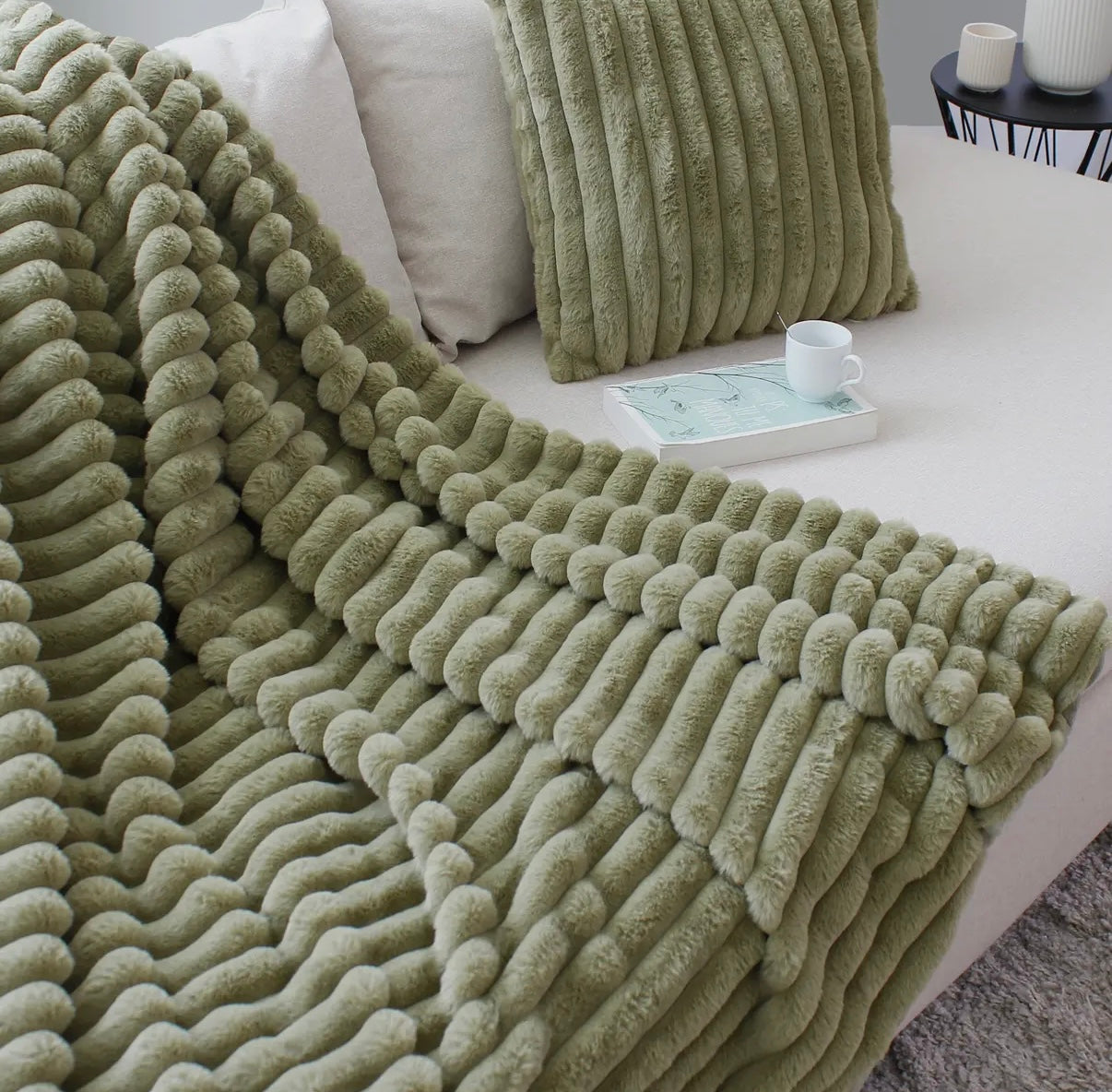 Plaid Fausse fourrure, doublure flanelle, 125x150cm, Certifié OEKO-TEX - Matisse