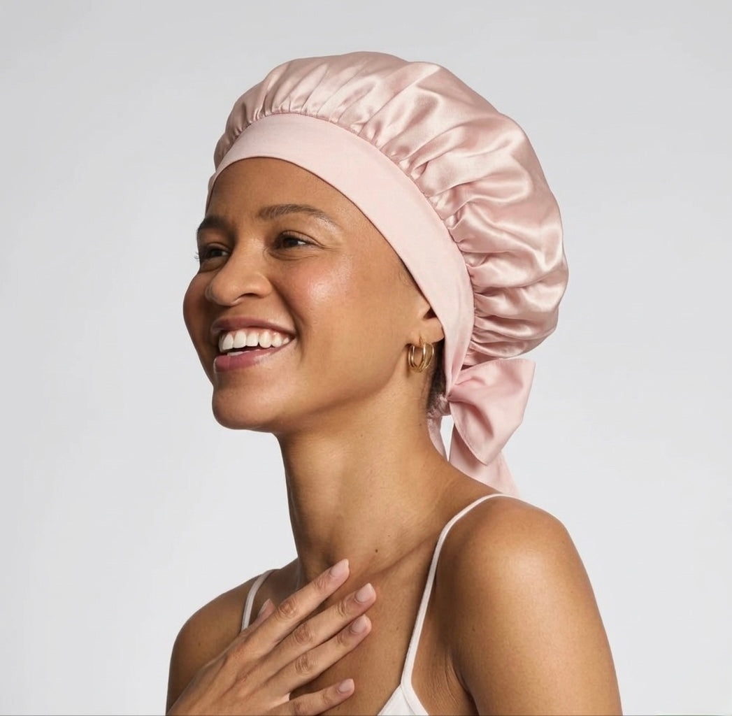 Bonnet de Nuit en Satin – Certifiée OEKO-TEX®  – Rose poudré  – Édition Bathroom - PRÉCOMMANDE
