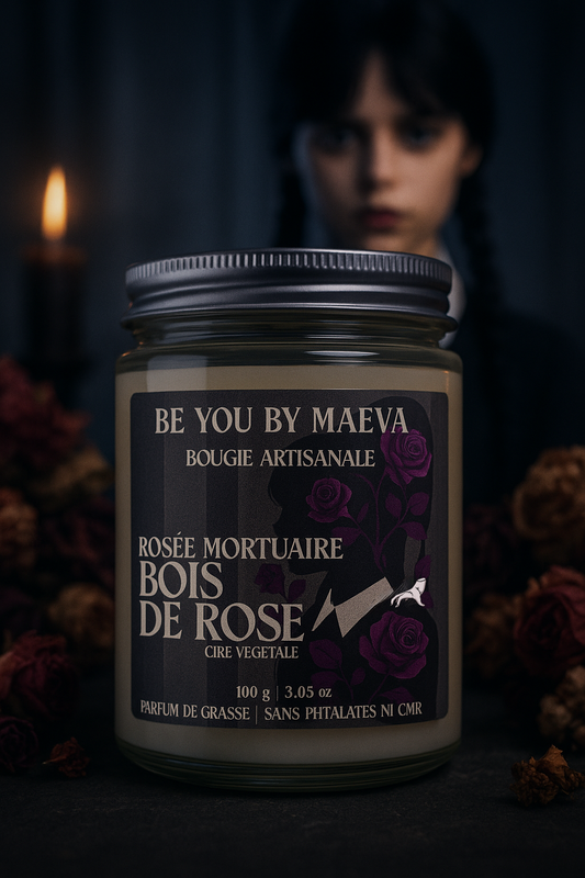 Bougie Parfumée Bois de Rose – Pot avec couvercle – Inspiré par "Mercredi addams" - 100g