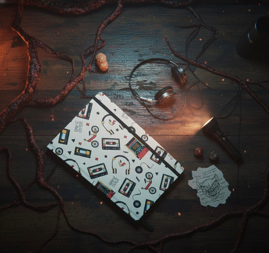 Carnet A5 “Hawkins Retro Notes” – Enquêtes secrètes & vibes authentiques des années 80 - PRÉCOMMANDE