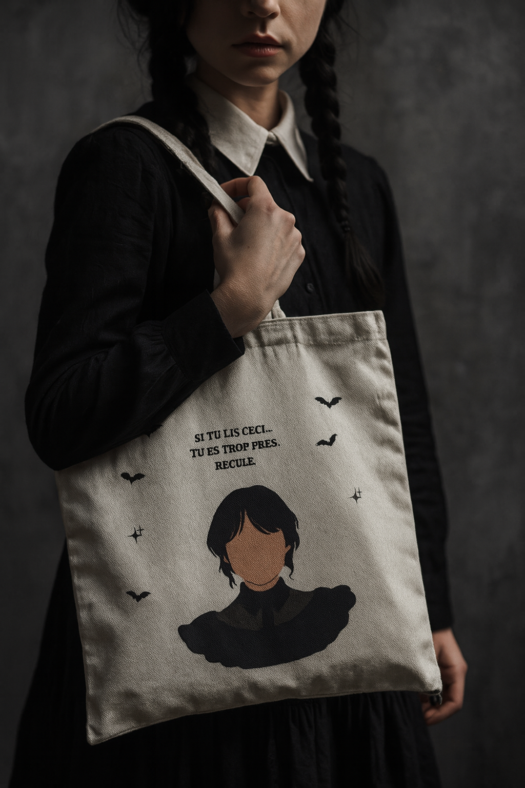 Tote Bags en toile et polyester - Si tu lis ceci… tu es trop près. Recule. - Sublimé à la main