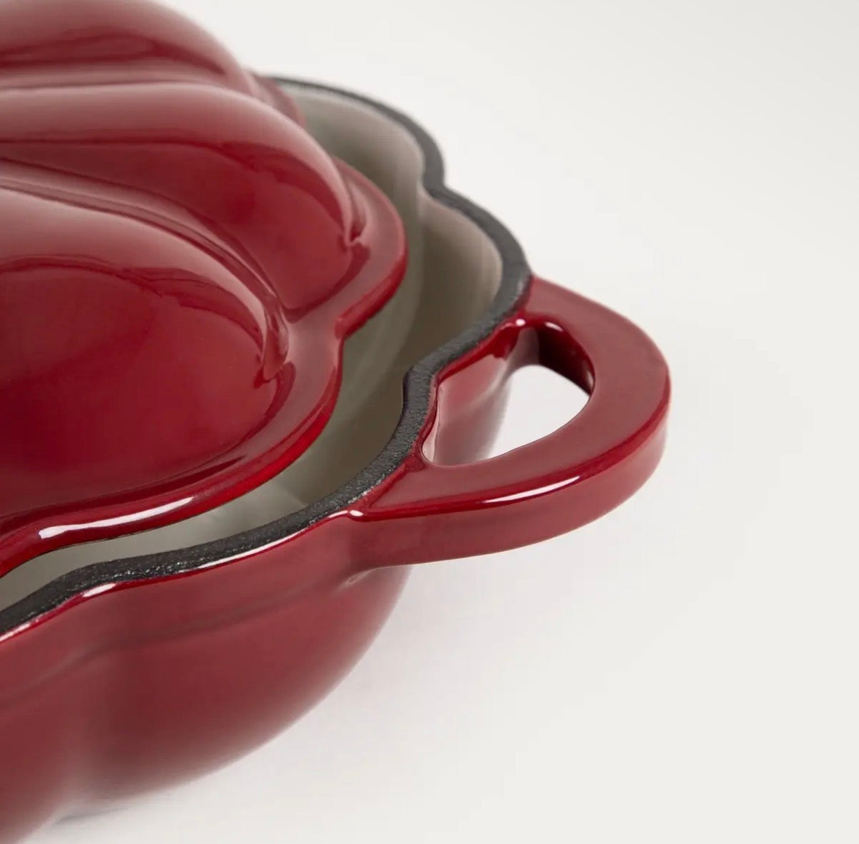 Cocotte Citrouille Bordeaux - Fonte émaillée durable - 2 L - PRÉCOMMANDE - Édition Limitée