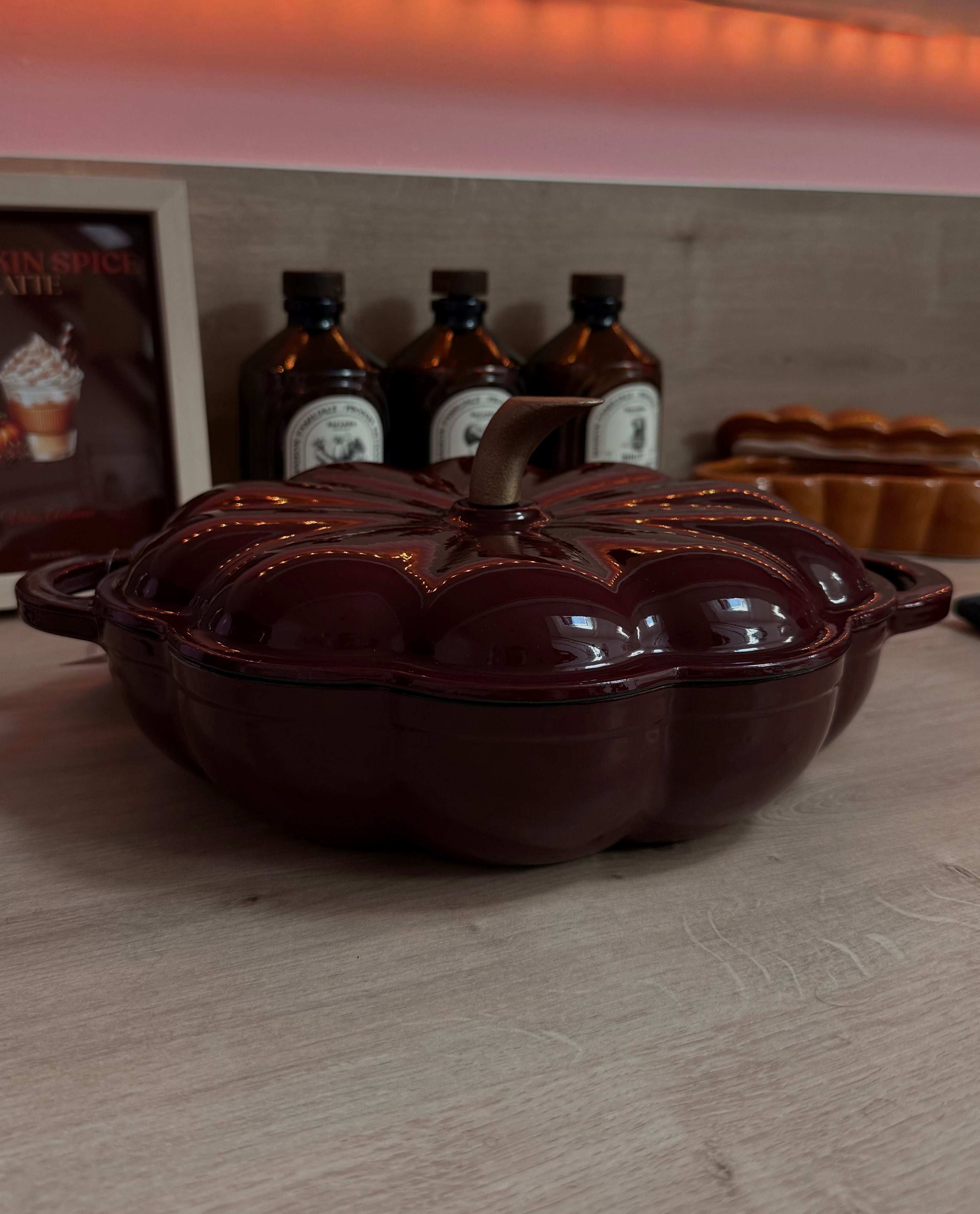 Cocotte Citrouille Bordeaux - Fonte émaillée durable - 2 L - PRÉCOMMANDE - Édition Limitée