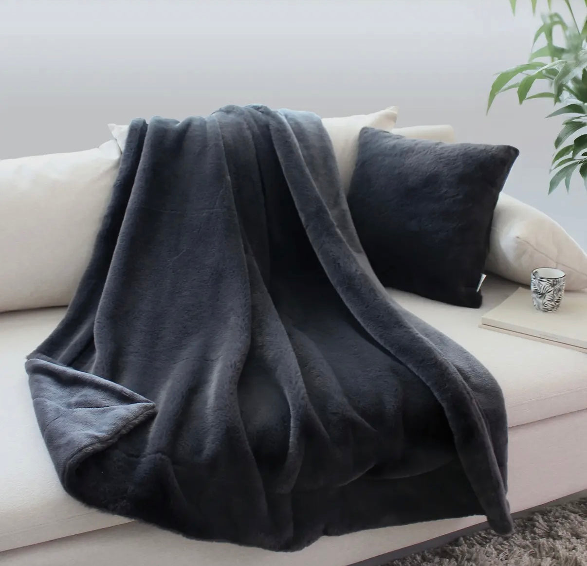 Plaid Fausse fourrure, doublure flanelle, 125x150cm - Certifié OEKO-TEX