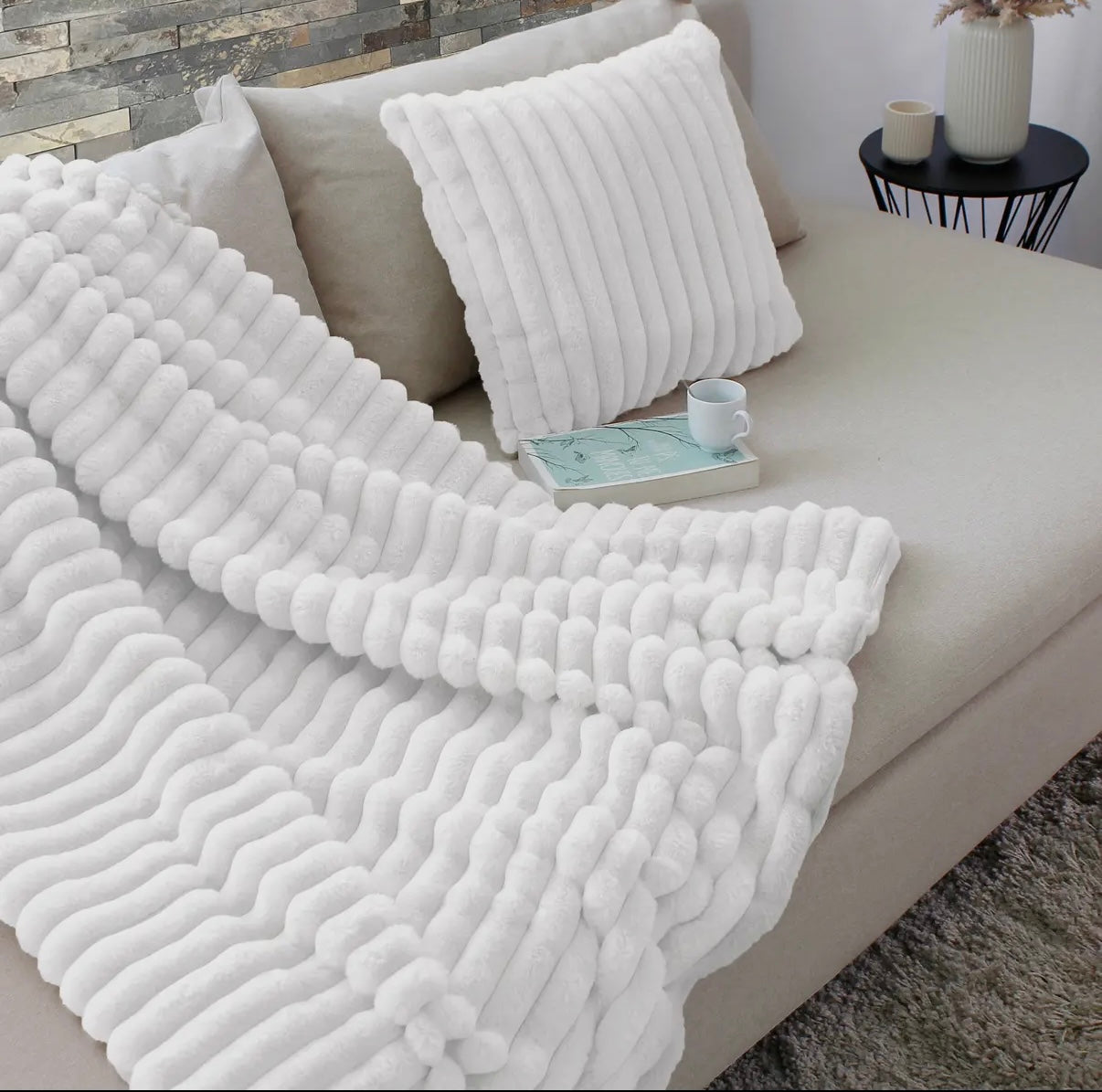 Plaid Fausse fourrure, doublure flanelle, 125x150cm, Certifié OEKO-TEX - Matisse