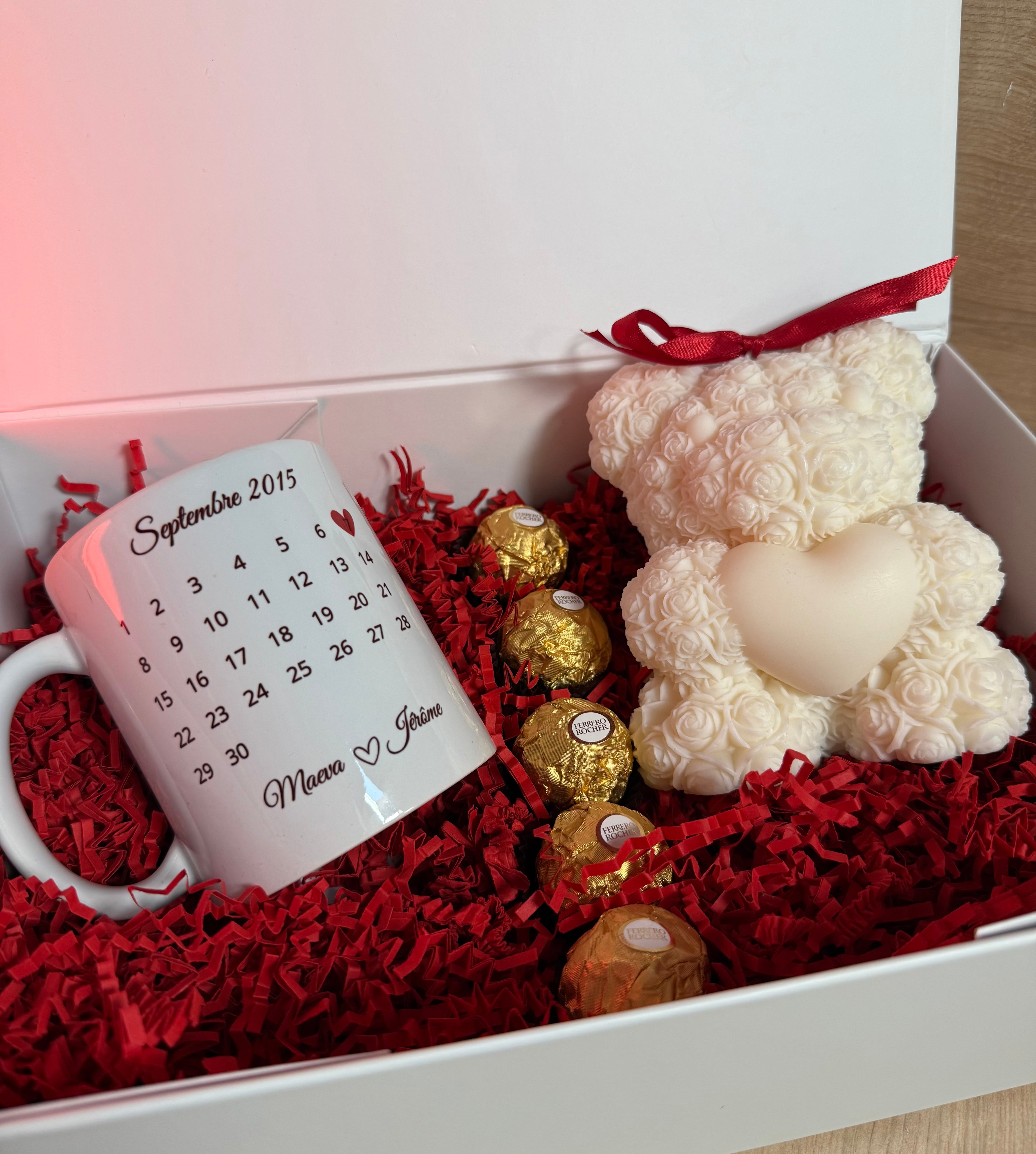 Coffret Amour - Bougie Ourson & Mug pour une Saint-Valentin inoubliable