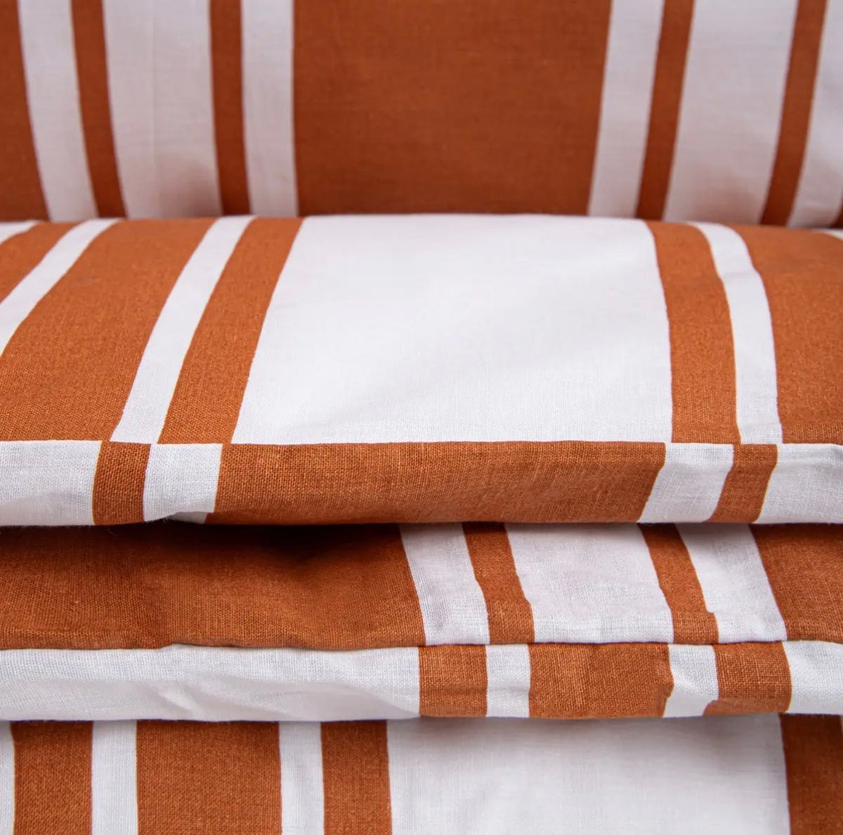 Parure de lit en coton de 115 g/m²– rayures couleur caramel Orangé – 220 x 200 cm - PRÉCOMMANDE