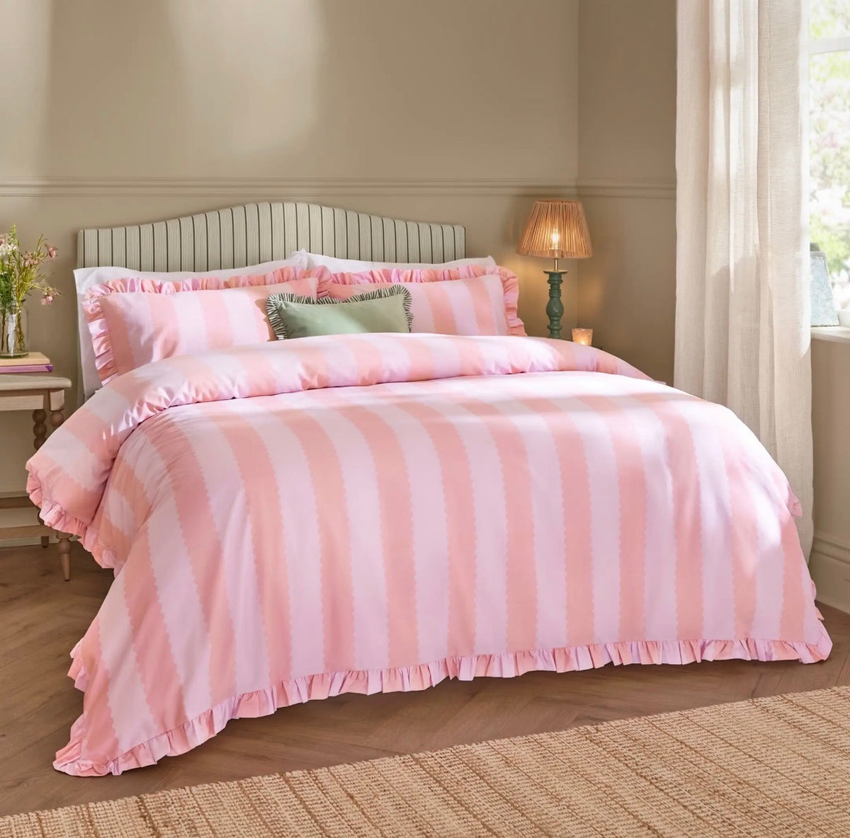 Parure de lit Birdies – Rose et Framboise – Plusieurs dimensions - PRÉCOMMANDE
