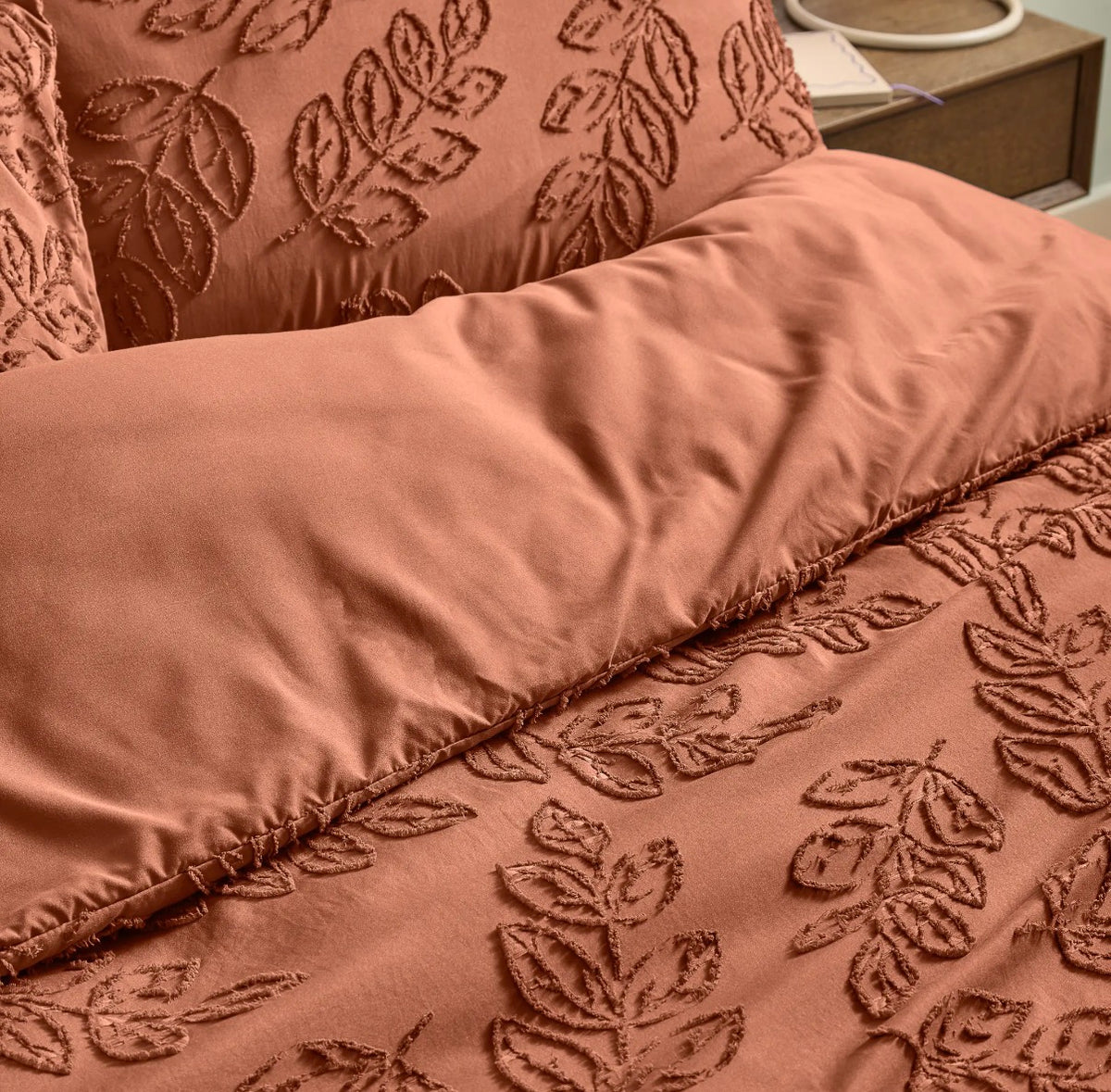Parure de lit Polyester – terracotta Écrin de feuilles – Plusieurs dimensions - PRÉCOMMANDE