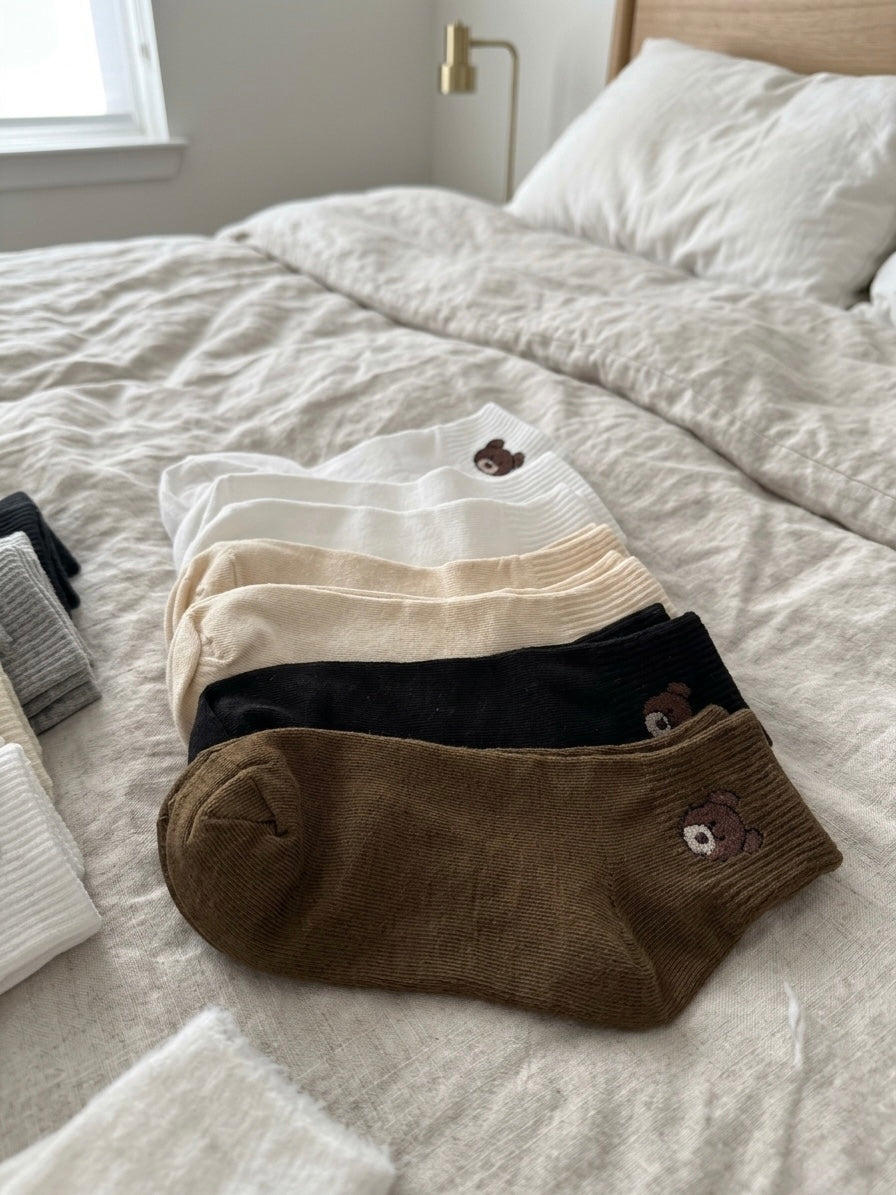 Chaussettes Petit Ours – Douceur & Style (Plusieurs coloris)