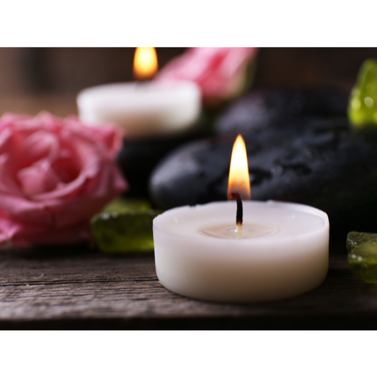 Lot de 5 bougies chauffe-plat non parfumées, idéales pour une ambiance douce et chaleureuse, sans parfum ajouté.