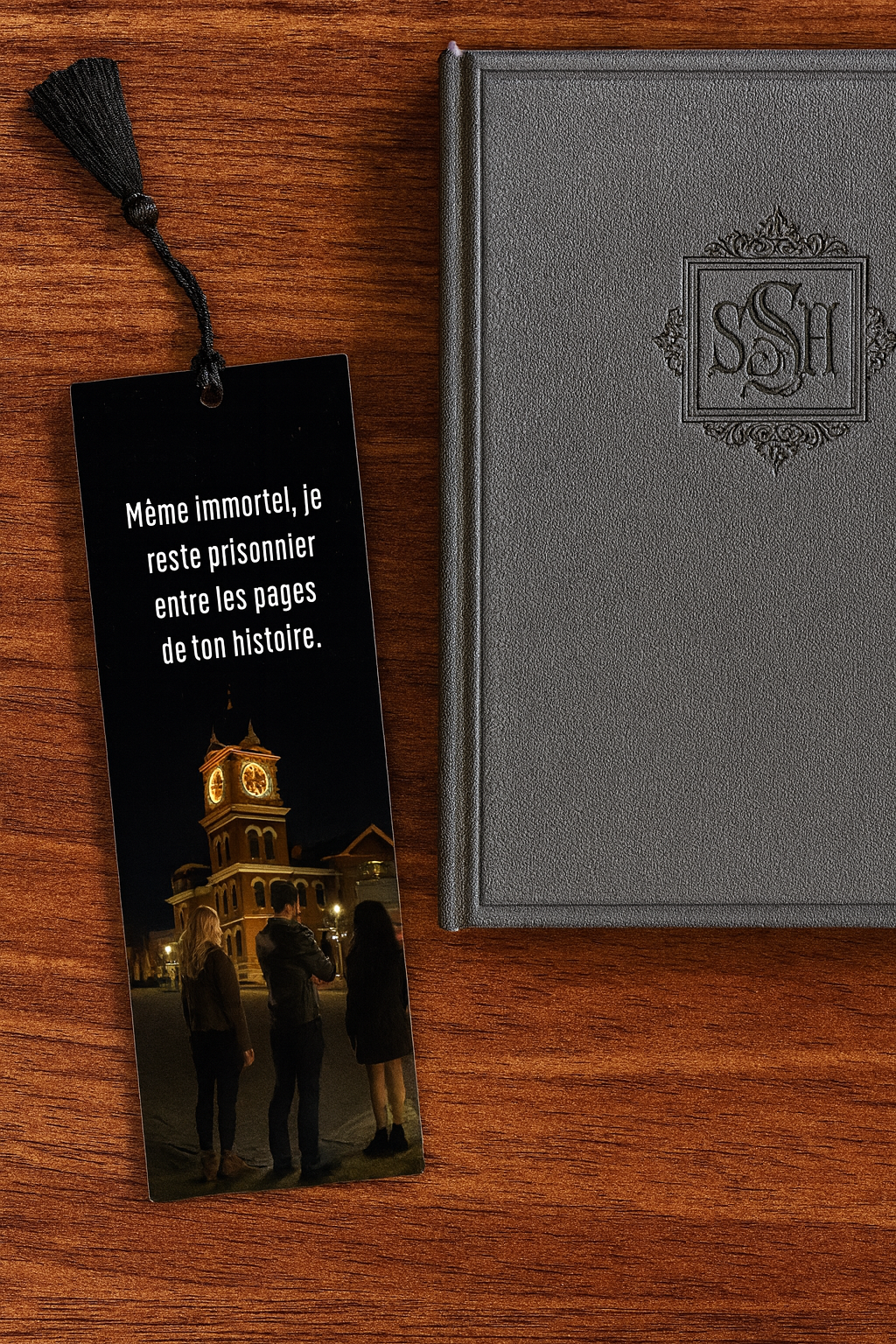 Marque-pages faits main “ Même immortel, je reste prisonnier entre les pages de ton histoire."
