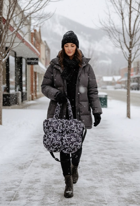 Sac Matelassé “Ribbon Winter” – L’audace chic en plein hiver