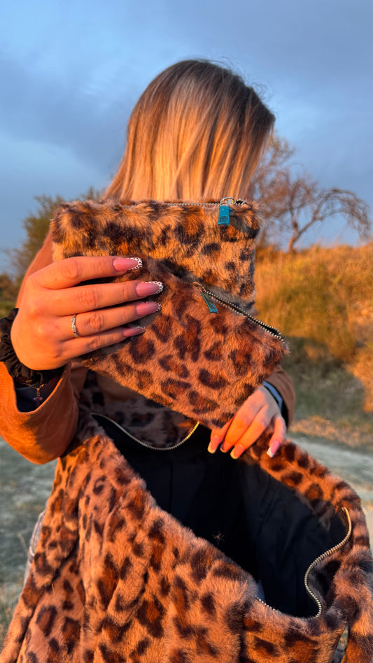 Sac pochette  / porte monnaie Léopard- l’Audace Sauvage | QUANTITÉ LIMITÉE