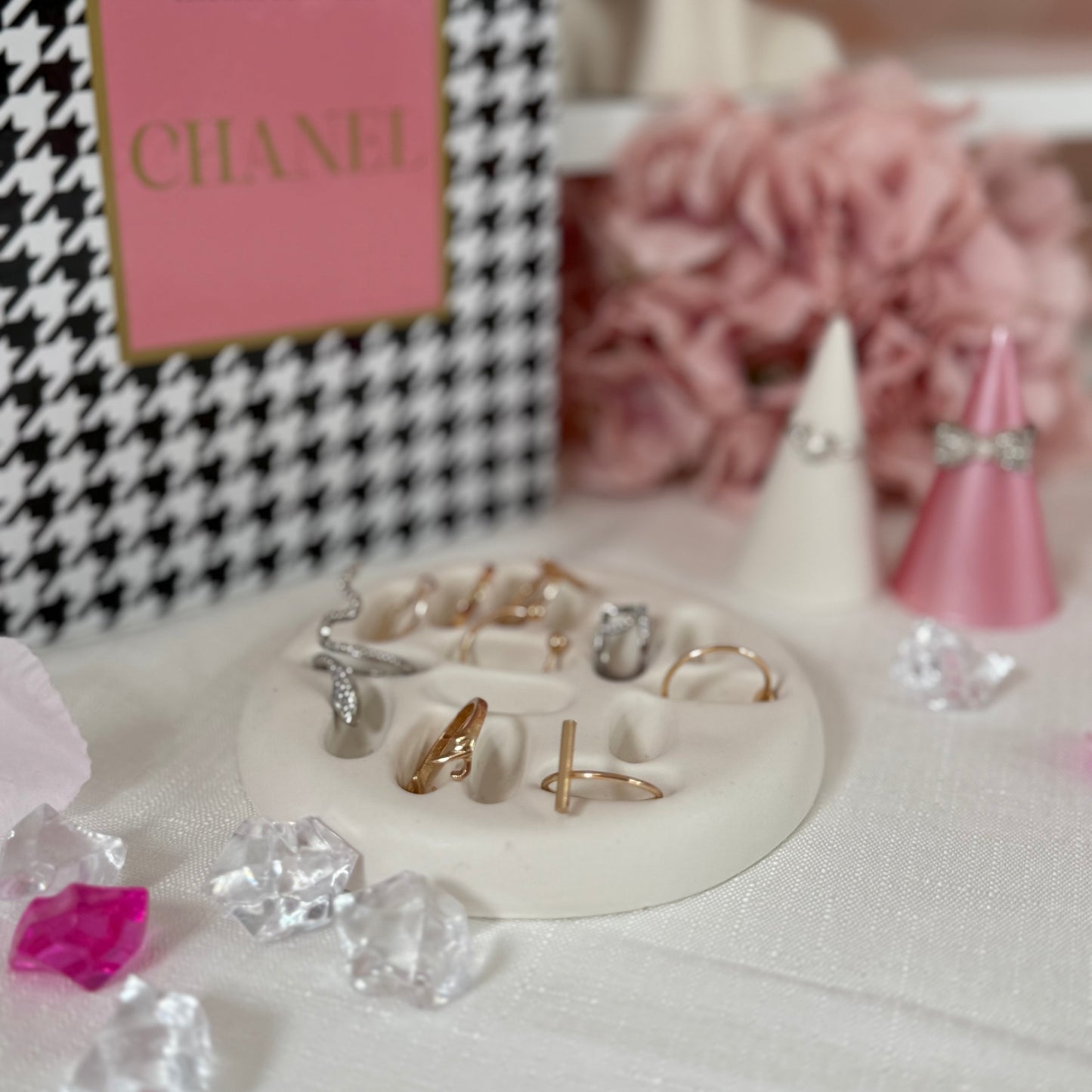 Support à Bague en Jesmonite – Conique ou Plat –  Fait Main