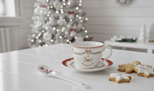 Tasse de Noël "Douceur Enchantée" – Avec Soucoupe & Cuillère – Porcelaine - 250 ml