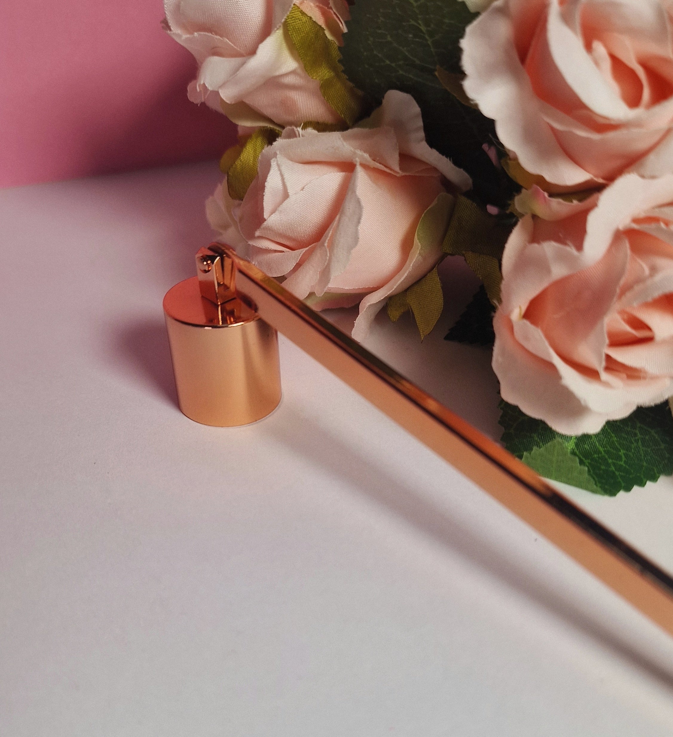 Éteignoir à Bougies Gold – Accessoire Chic, Idéal Pour Toute Bougie